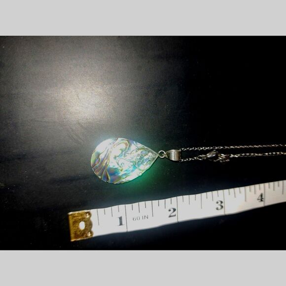 New Gorgeous artisan Bali Abalone Shell Pendant in Sterling Silver with chain - Picture 2 of 8